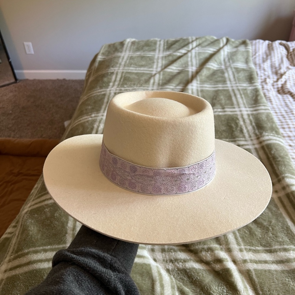 Lack of color lavender Lolita hat